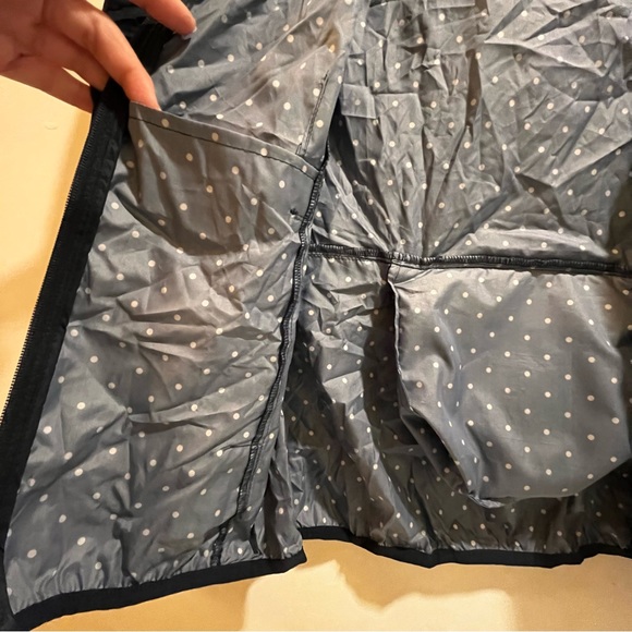JOE FRESH POLKA DOT PACKABLE RAIN JACKET - Picture 4 of 9